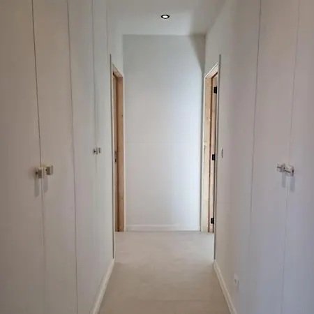 Phoenix Apartment *